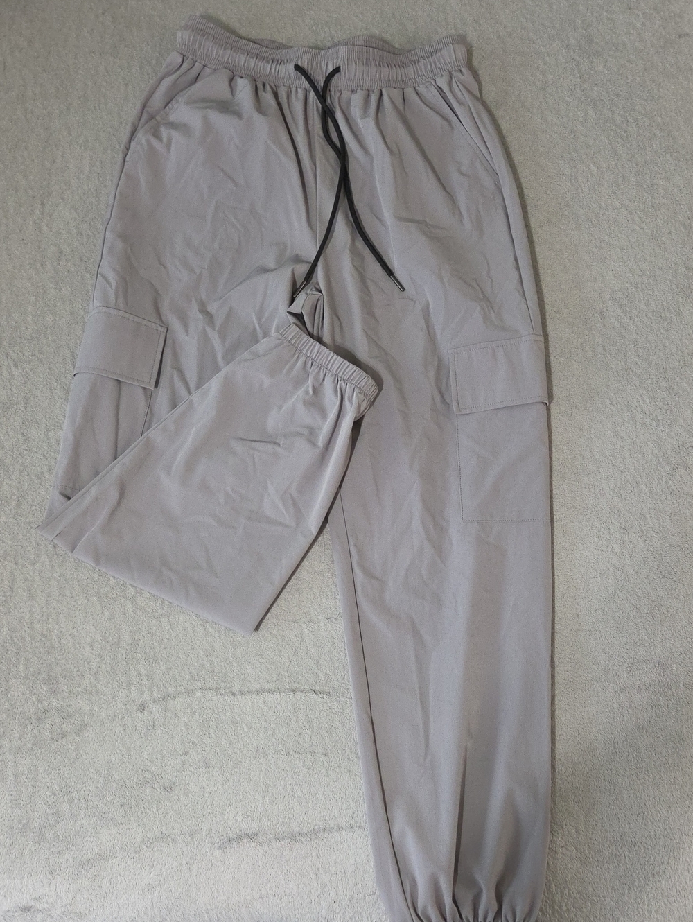 Halara Light Gray Womens Cargo Jogger Pants with Elastic Waist